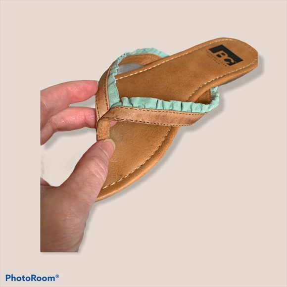 BC Footwear Tan Sandal with Aqua Frill - Picture 7 of 9